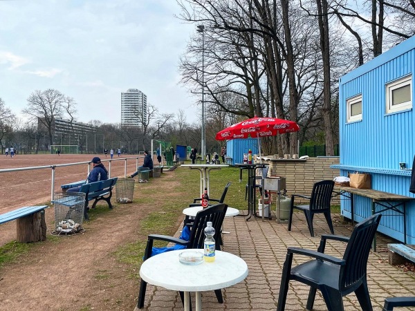 Sportplatz am Vorgebirgspark - Köln-Zollstock