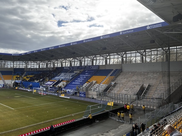 ad hoc Arena im Ernst-Abbe-Sportfeld - Jena