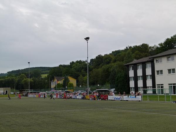 Sportplatz Auf der Au - Neunkirchen/Siegerland