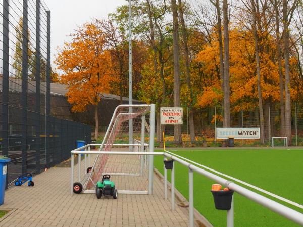 Heinrich-Hamacher-Sportpark Platz 2 - Duisburg-Neumühl