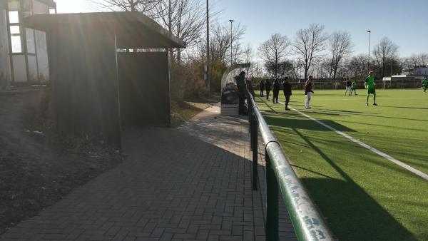 Wolfgang-Hoffmann-Sportplatz - Oberhausen/Rheinland-Klosterhardt