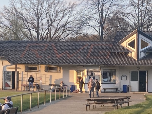 Sportanlage Lindenau Rot-Weiß-Platz - Hanau-Großauheim