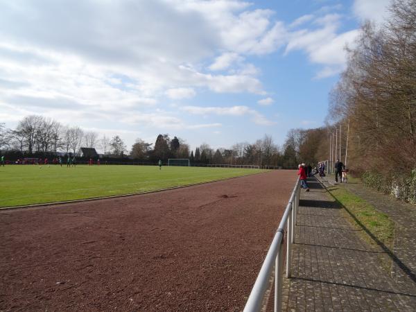 Bezirkssportanlage Oberkassel auf dem Stingenberg - Bonn-Oberkassel