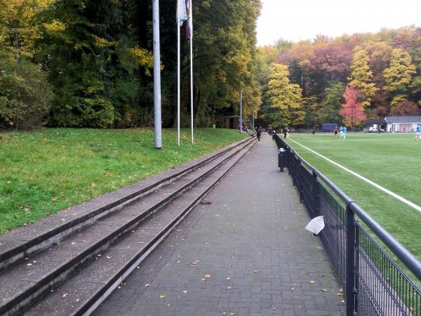 Rather Waldstadion Nebenplatz - Düsseldorf-Rath