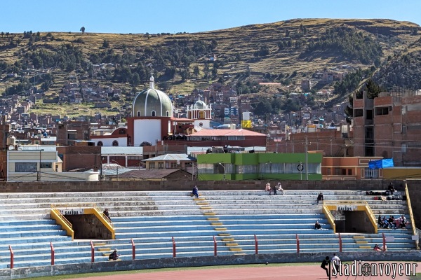 Estadio Enrique Torres Belón - Puno