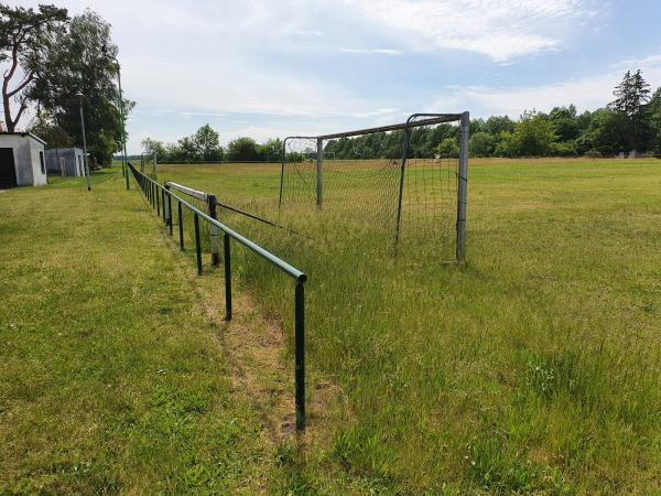 Sportplatz Sarnow - Sarnow
