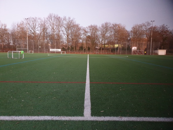 Sportanlage Fürfelder Straße Platz 2 - Stuttgart-Rot