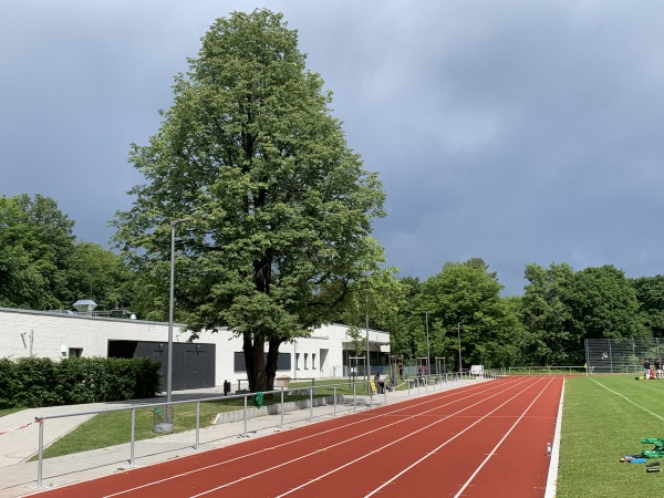 Bezirkssportanlage Surheimer Weg - München-Sendling