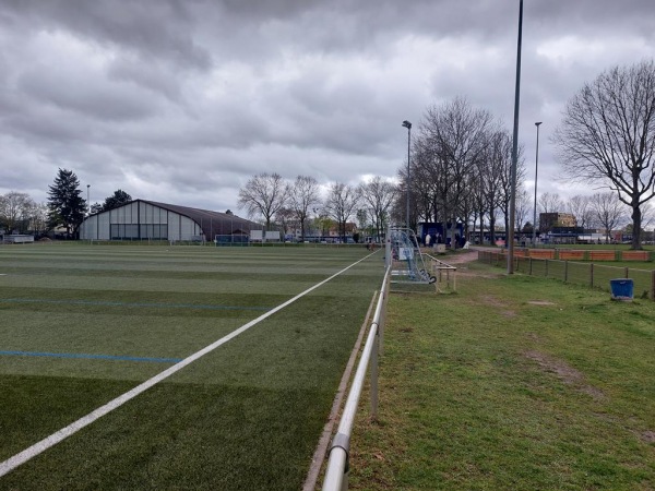 Sportzentrum Roßdorf Platz 2 - Mannheim-Käfertal