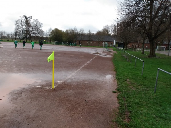 Sportplatz  Haus Overbach Gymnasium - Jülich-Barmen