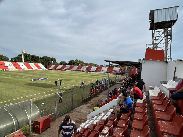 Estadio Leandro Ovelar - Dr. Juan León Mallorquín
