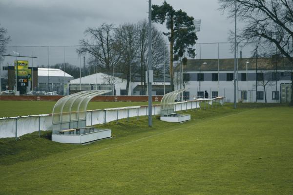 Sportpark Valznerweiher Platz 3 - Nürnberg-Zerzabelshof