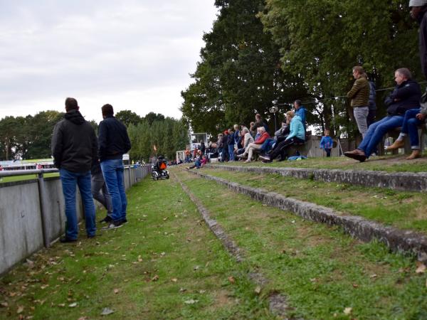 Walter-Steinkühler-Stadion - Emsdetten-Isendorf