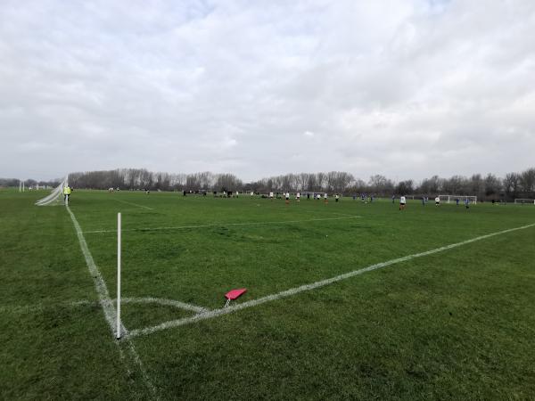 Hackney Marshes pitch S13 - Hackney Wick, Greater London