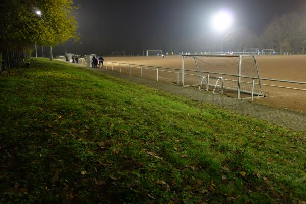 Fritz-Peters-Sportplatz - Moers-Kapellen