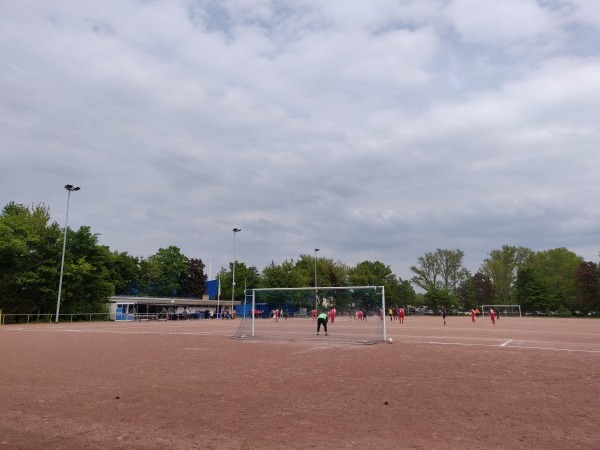 Sportplatz am Niehler Hafen - Köln-Nippes