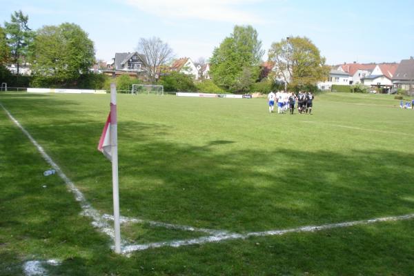 Sportplatz am Mittelpunkt - Hiddenhausen-Lippinghausen