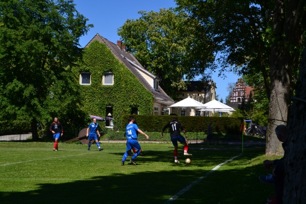 Sportplatz am Schloß - Basedow/Mecklenburg