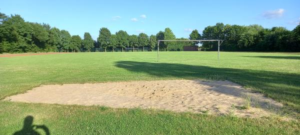 Schulsportplatz - Sandesneben
