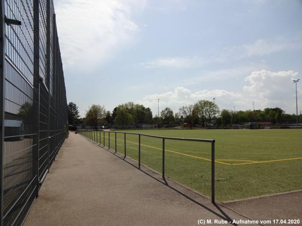 Max-Graser-Stadion Nebenplatz 1 - Fellbach