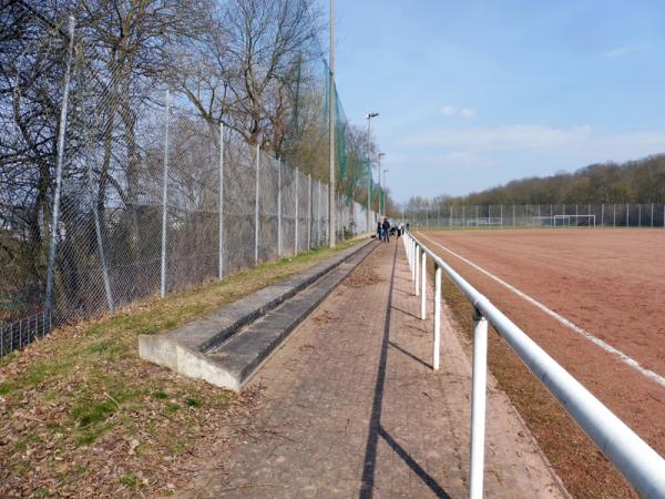 Bezirkssportanlage Schmitzers Wiese Platz 2 - Koblenz