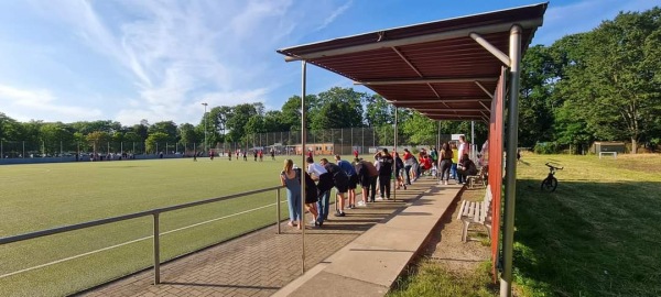 Bezirkssportanlage Honigstraße - Duisburg-Meiderich