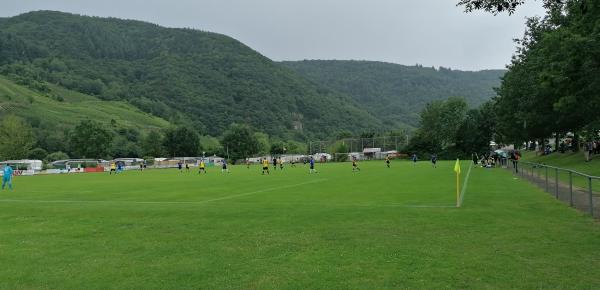 Sportplatz an der Mosel - Pölich
