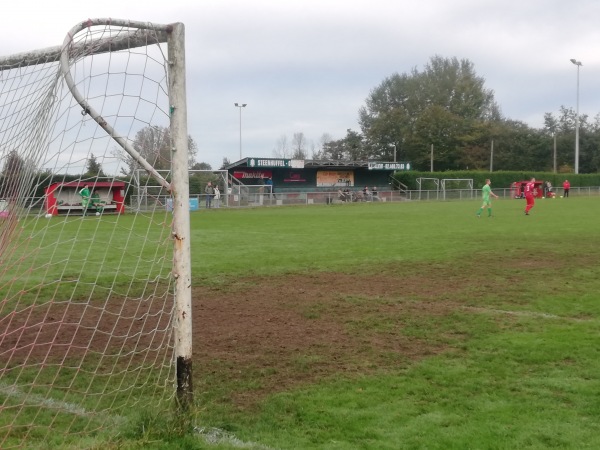 Diepensteynstadion - Steenhuffel