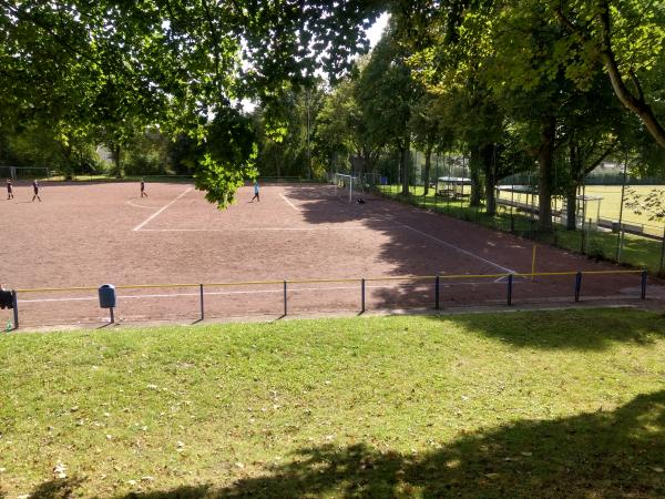 Bezirkssportanlage Hubertusburg Platz 2 - Essen/Ruhr-Huttrop