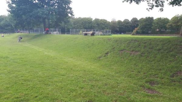 Städtisches Stadion Neumünster B-Platz - Neumünster