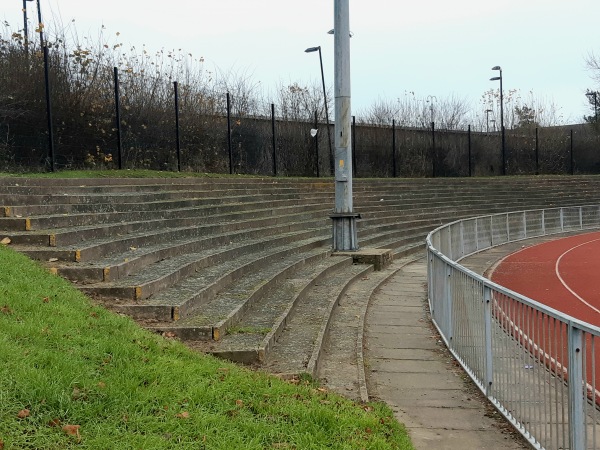 Cricklefield Stadium - London-Ilford, Greater London