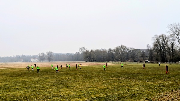 Sportanlage am Schloß Platz 2 - Ilmtal-Weinstraße-Kromsdorf