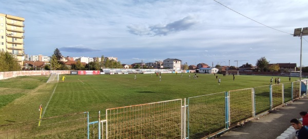 Stadiumi Ekrem Grajqevci - Fushë Kosova (Kosovo Polje)