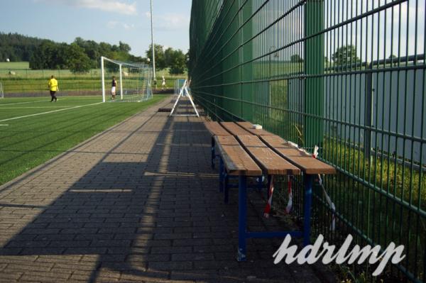 Sportplatz am Freibad - Hartmannsdorf bei Kirchberg