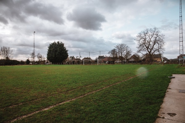 Stade des Ecureuils Terrain 2 - Jemeppe-sur-Sambre-Spy