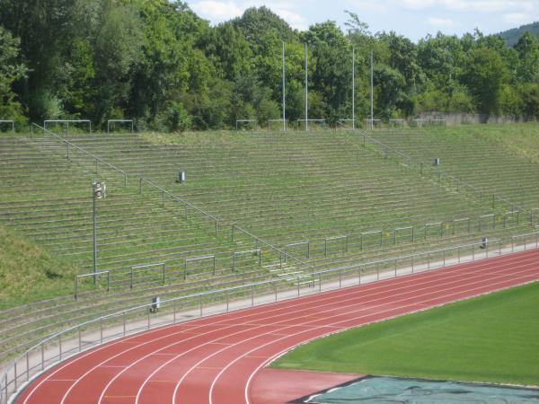 Hans-Bretz-Stadion im Sportpark Ettlingen - Ettlingen