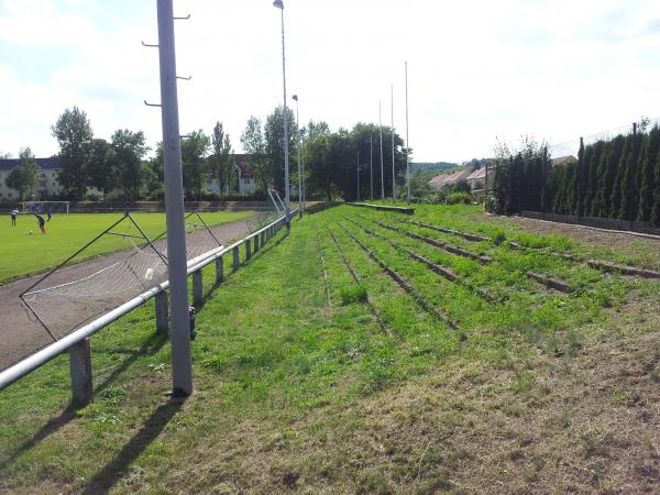 Aufbau-Sportplatz - Eisenhüttenstadt