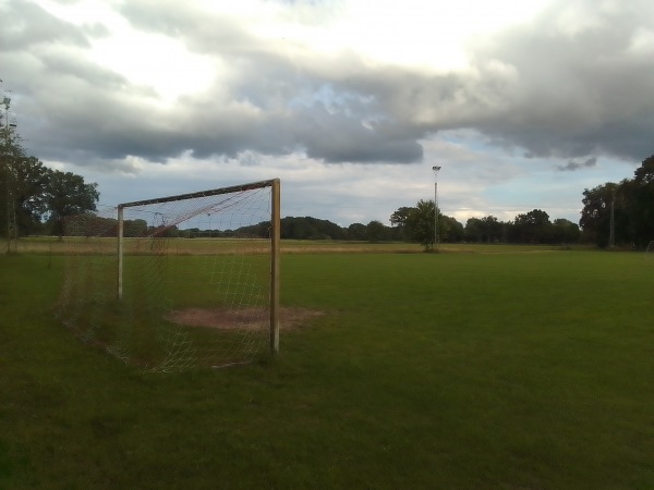 Sportanlage Oetzmühle B-Platz - Oetzen