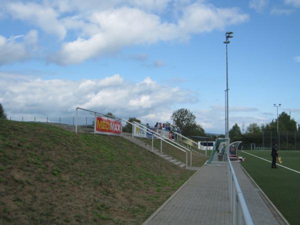 Stadion Andernach Nebenplatz - Andernach