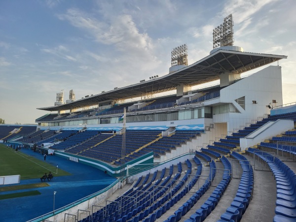 Markaziy stadioni Qarshi - Qarshi (Karshi)