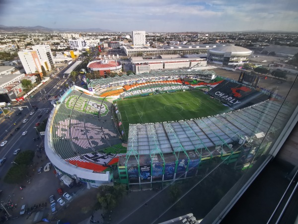 Estadio Nou Camp - León de los Aldamas