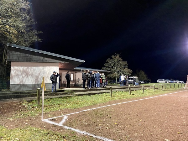 Sportplatz Berghof - Schöffengrund-Niederquembach