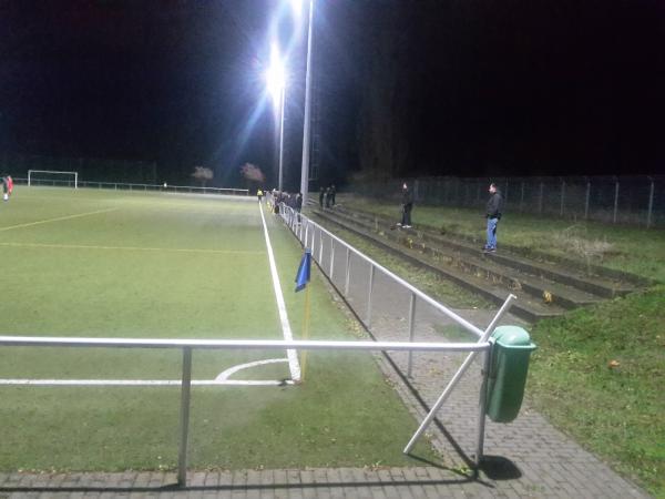 Jahnstadion Nebenplatz 2 - Bitterfeld-Wolfen