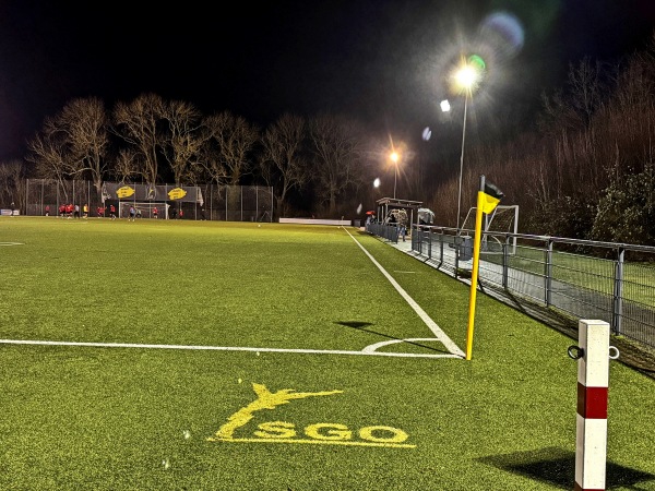 Sportplatz an der Gemeinschaftshalle 2 - Lippetal-Oestinghausen