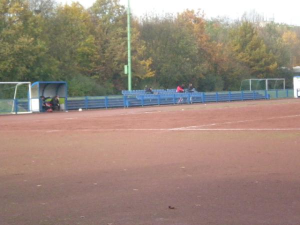 Bezirkssportanlage Reckfeldstraße - Gelsenkirchen-Bismarck