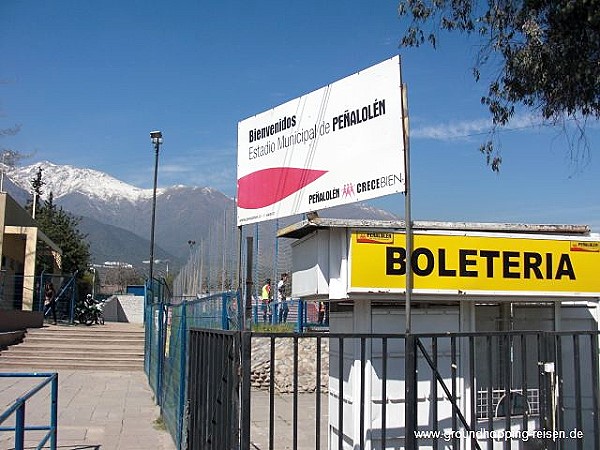 Estadio Municipal de Peñalolén - Santiago de Chile