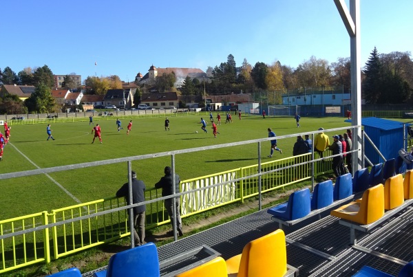 Fotbalové hřiště Ždánice - Ždánice