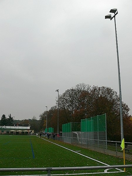 Sportanlage Schwanheimer Bahnstraße Platz 2 - Frankfurt/Main-Schwanheim