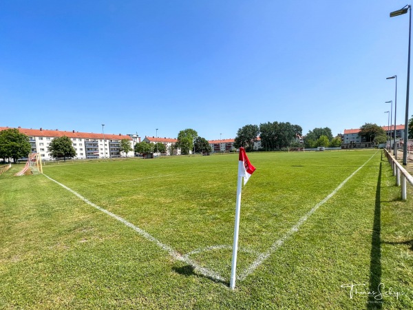 Werner-Seelenbinder-Sportplatz 2 - Brandenburg/Havel