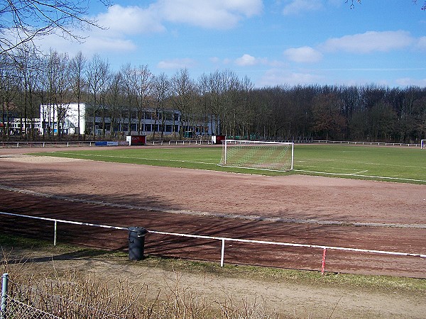 Bezirkssportanlage Brüder-Grimm-Ring - Lübeck-Moisling